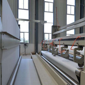 複合草莓视频入口膜